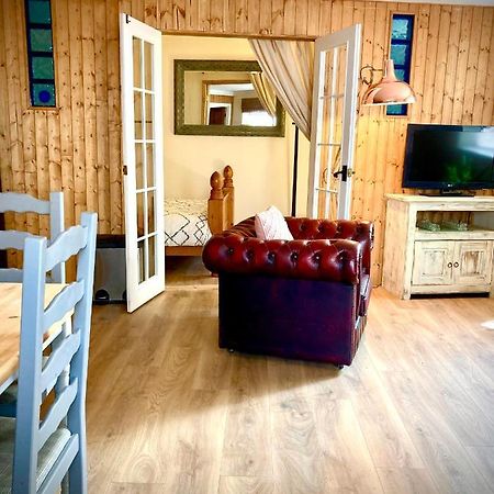 Appartamento Aqua Shack At Pure Shores Retreats New Quay Esterno foto