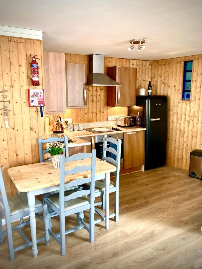 Appartamento Aqua Shack At Pure Shores Retreats New Quay Esterno foto